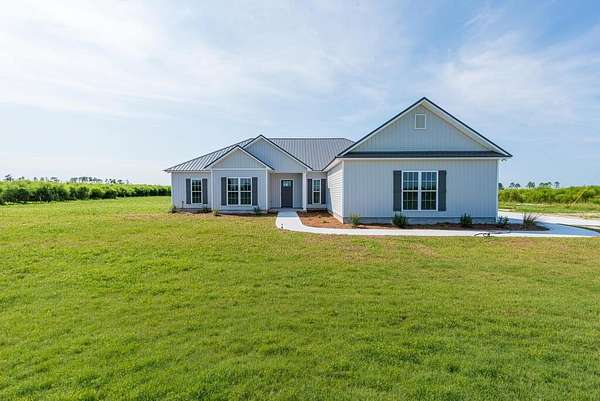 3.8 Acres of Land with Home for Sale in Lakeland, Georgia