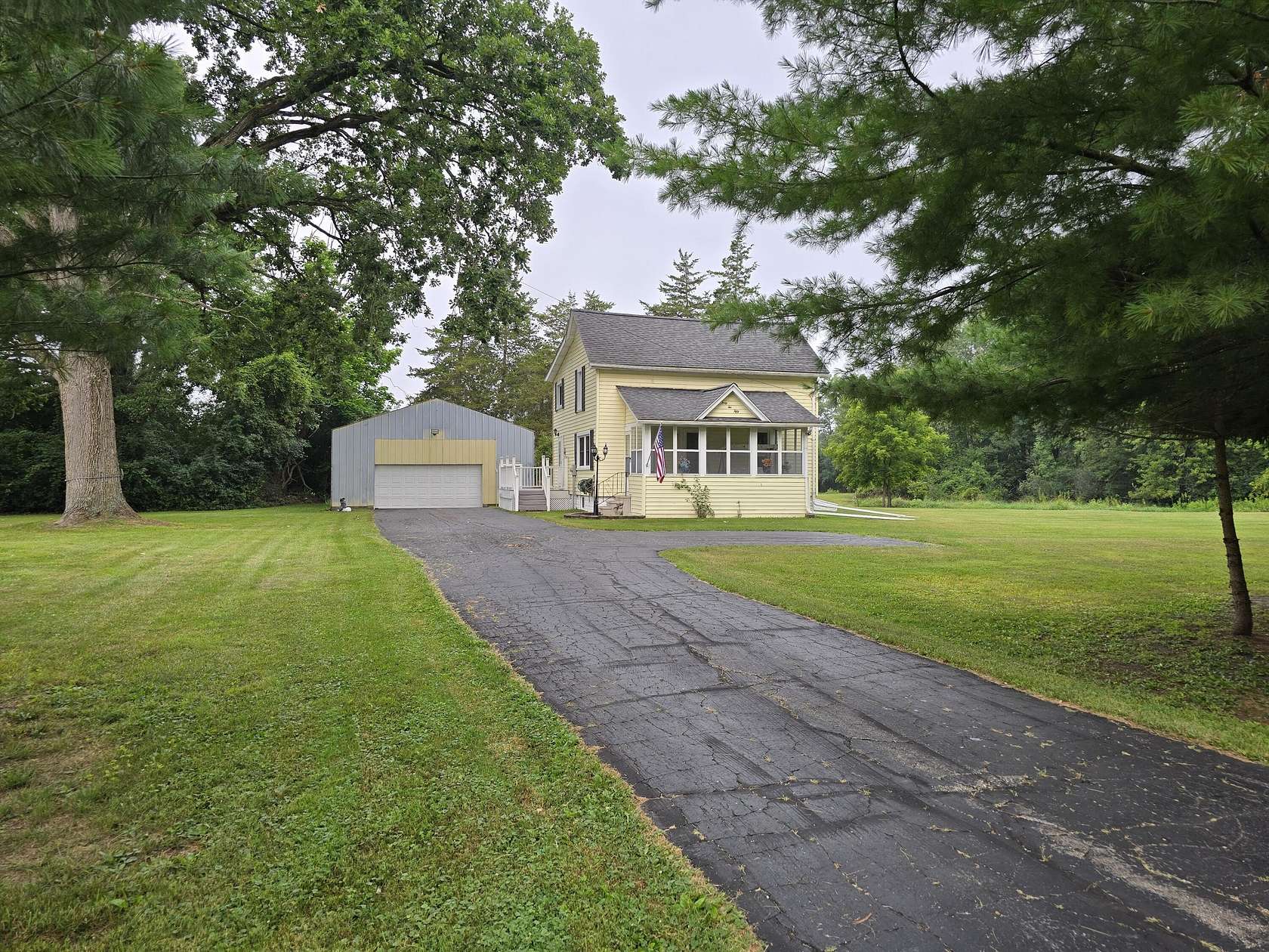 20 Acres of Recreational Land with Home for Sale in Jackson, Michigan