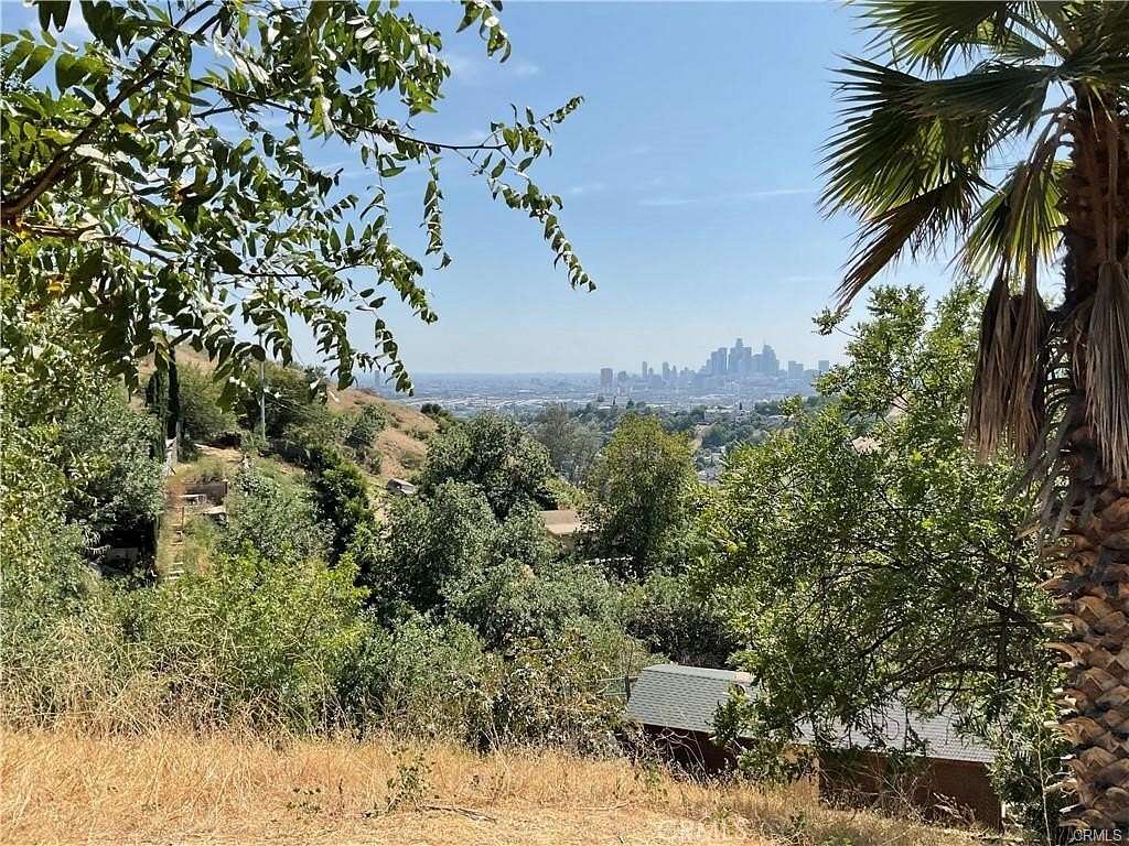 0.09 Acres of Residential Land for Sale in Lincoln Heights, California
