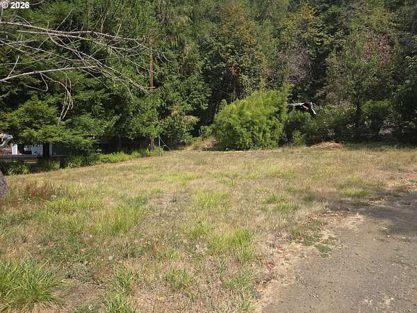 1.78 Acres of Residential Land for Sale in Roseburg, Oregon