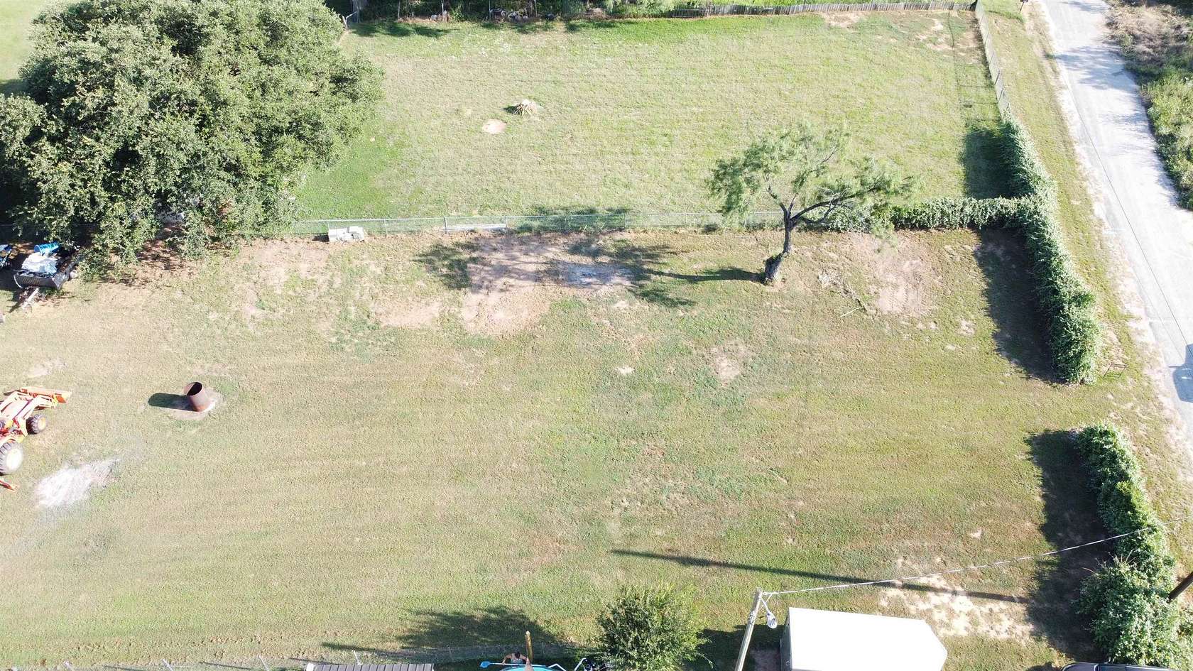 0.24 Acres of Residential Land for Sale in Kingsland, Texas