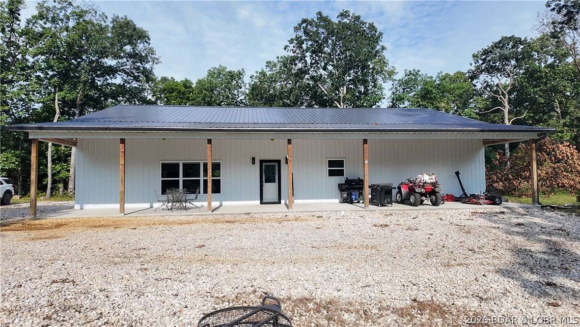 10.6 Acres of Land with Home for Sale in California, Missouri