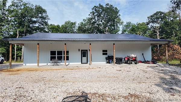 10.6 Acres of Land with Home for Sale in California, Missouri