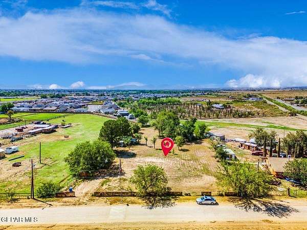 1.1 Acres of Residential Land for Sale in Socorro, Texas