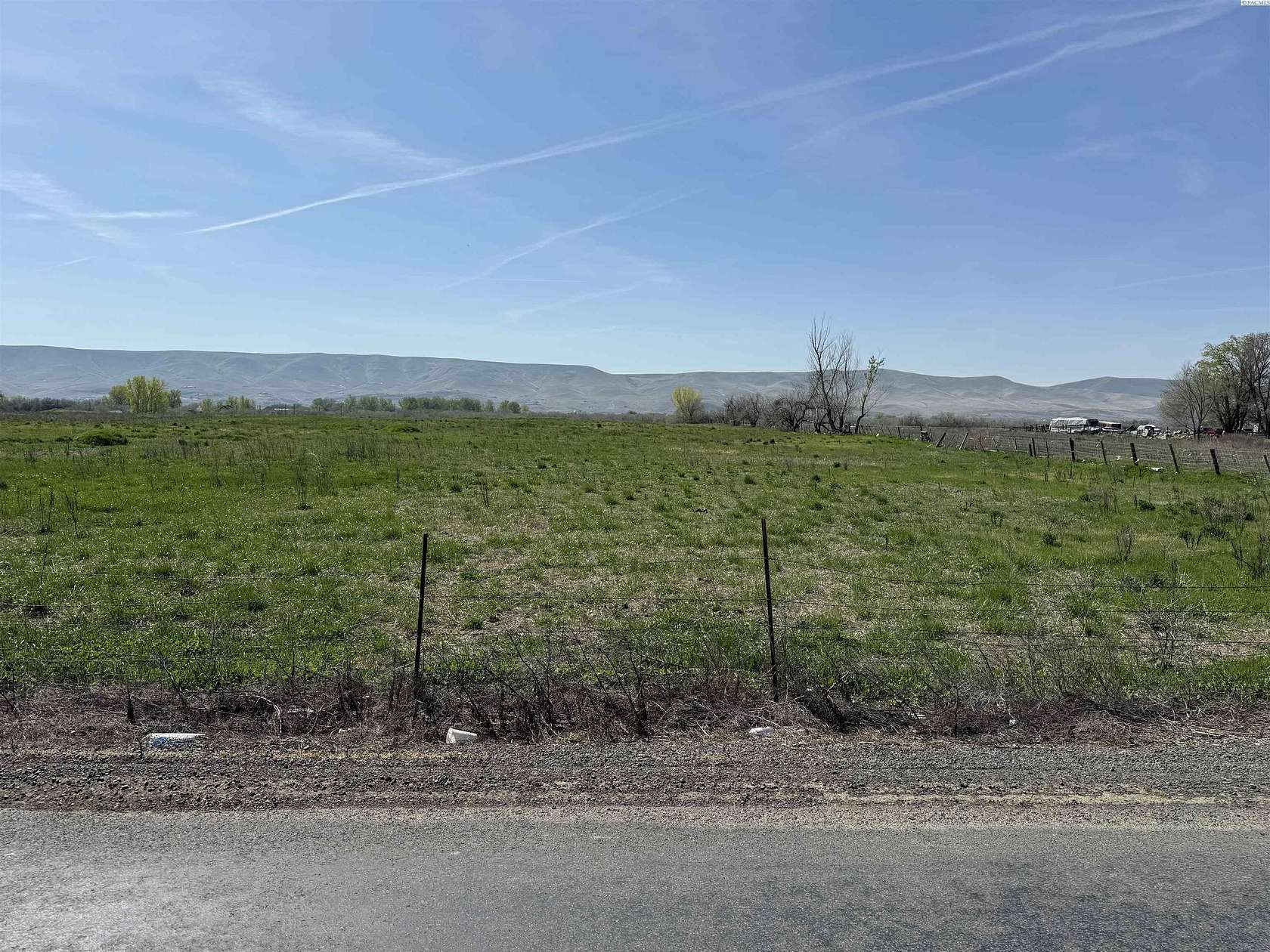 14.3 Acres of Land for Sale in Prosser, Washington