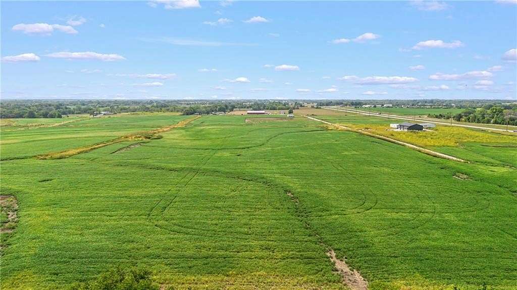 5 Acres of Residential Land for Sale in Sedalia, Missouri