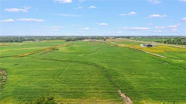 5 Acres of Residential Land for Sale in Sedalia, Missouri