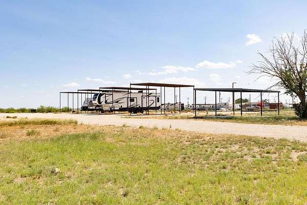 1.17 Acres of Residential Land for Sale in Monahans, Texas
