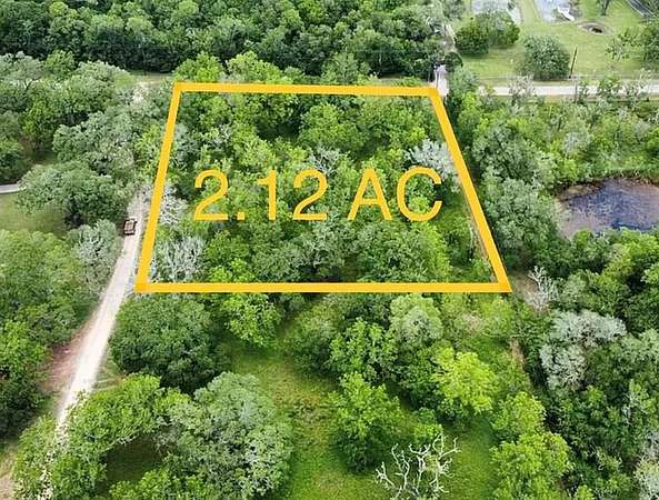 2.14 Acres of Residential Land for Sale in Angleton, Texas