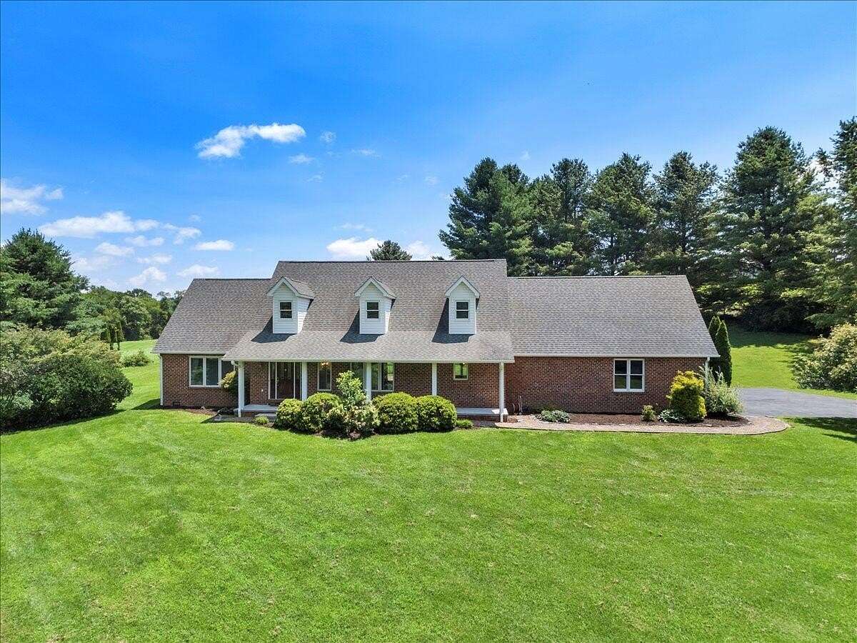 4 Acres of Land with Home for Sale in Floyd, Virginia