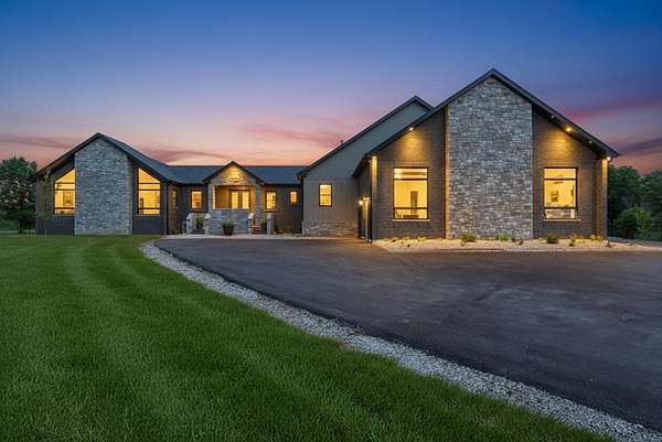 5 Acres of Land with Home for Sale in Homer Glen, Illinois