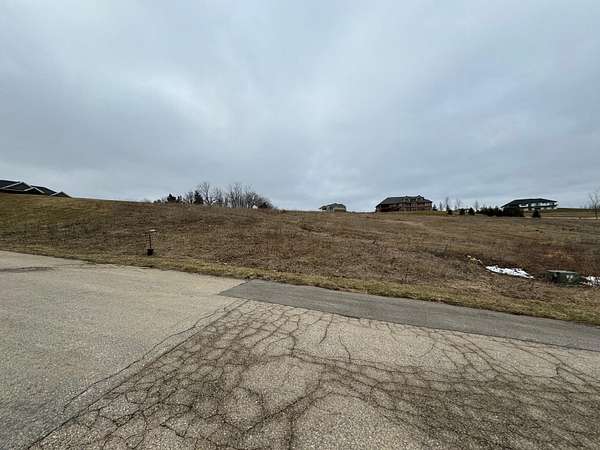 1 Acre of Residential Land for Sale in Asbury, Iowa
