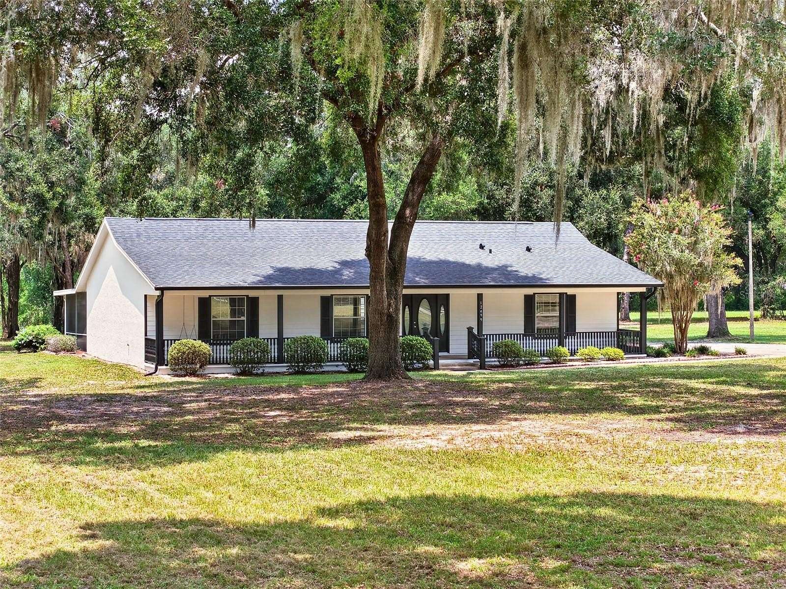 8.88 Acres of Land with Home for Sale in Ocklawaha, Florida