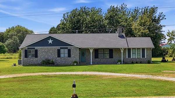 2 Acres of Land with Home for Sale in Sapulpa, Oklahoma