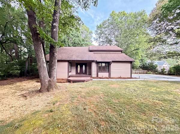 1.61 Acres of Land with Home for Sale in Matthews, North Carolina