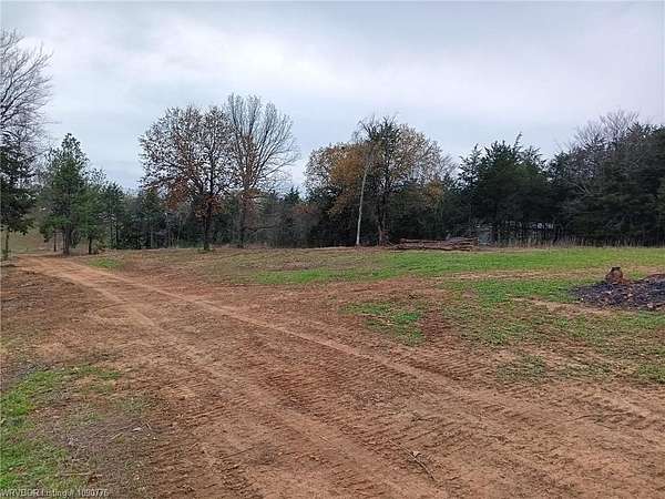 5 Acres of Land for Sale in Lavaca, Arkansas