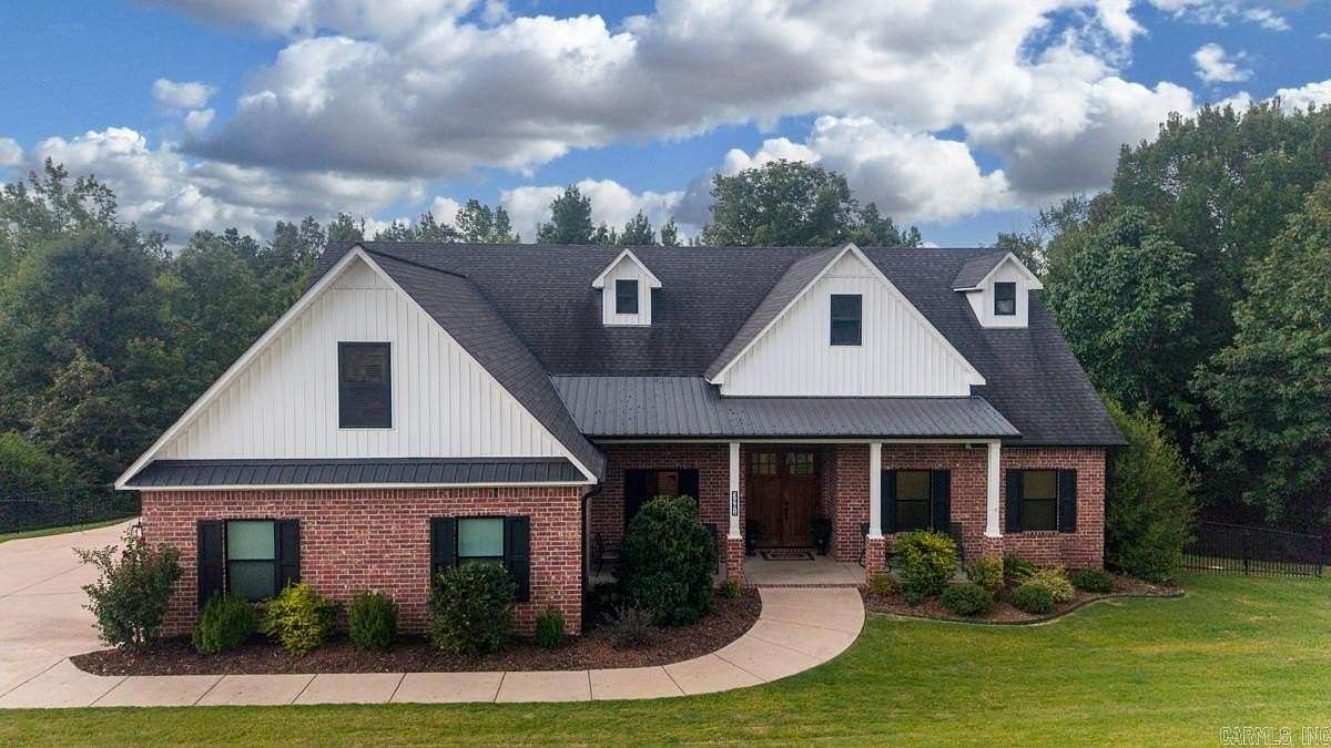 1.75 Acres of Land with Home for Sale in Benton, Arkansas
