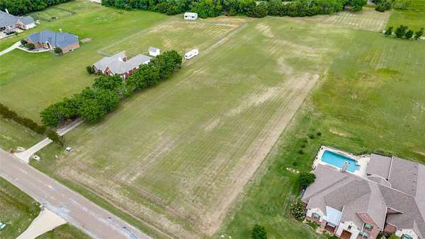 2 Acres of Residential Land for Sale in Gunter, Texas
