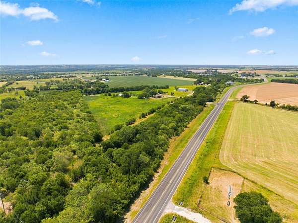 12 Acres of Land with Home for Sale in Leroy, Texas