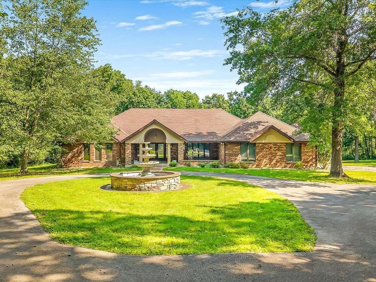 15.3 Acres of Land with Home for Sale in Freeport, Illinois