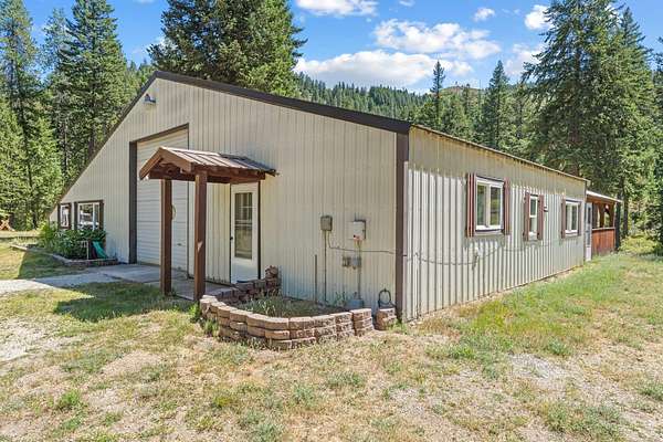17.8 Acres of Land with Home for Sale in Loon Lake, Washington
