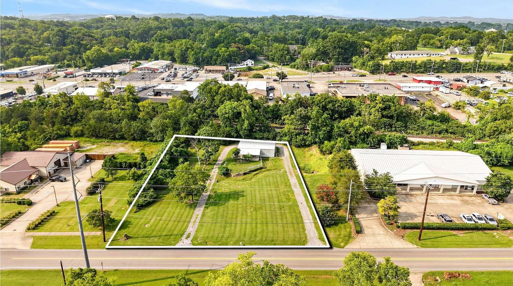 1.13 Acres of Residential Land for Sale in Hendersonville, Tennessee
