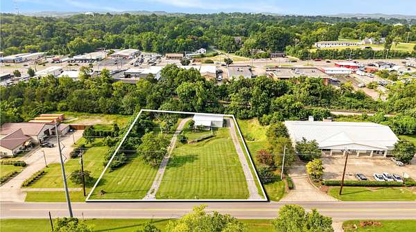 1.13 Acres of Residential Land for Sale in Hendersonville, Tennessee