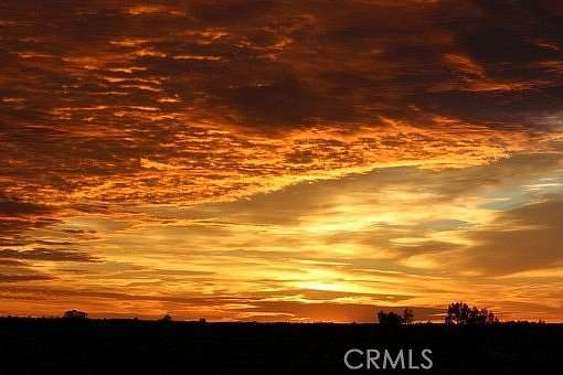 5 Acres of Land for Sale in Landers, California