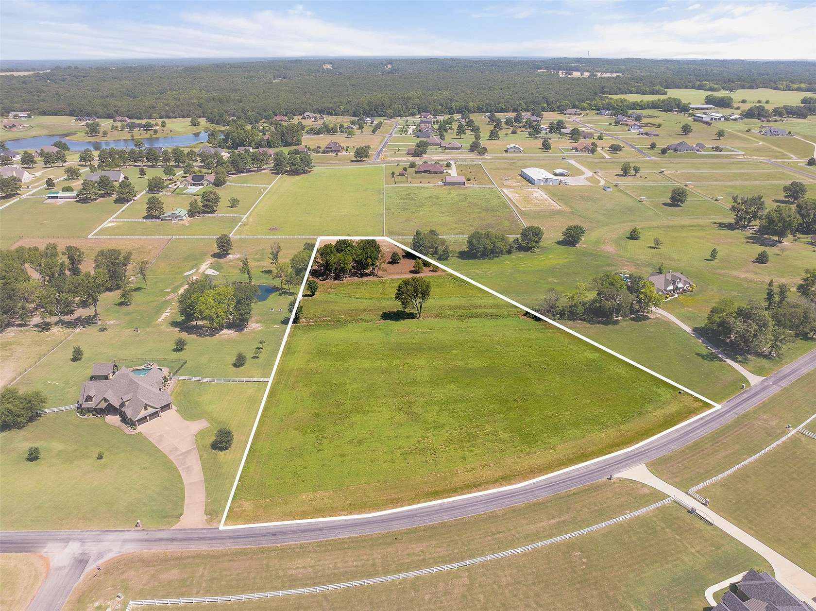 5 Acres of Land for Sale in Lindale, Texas