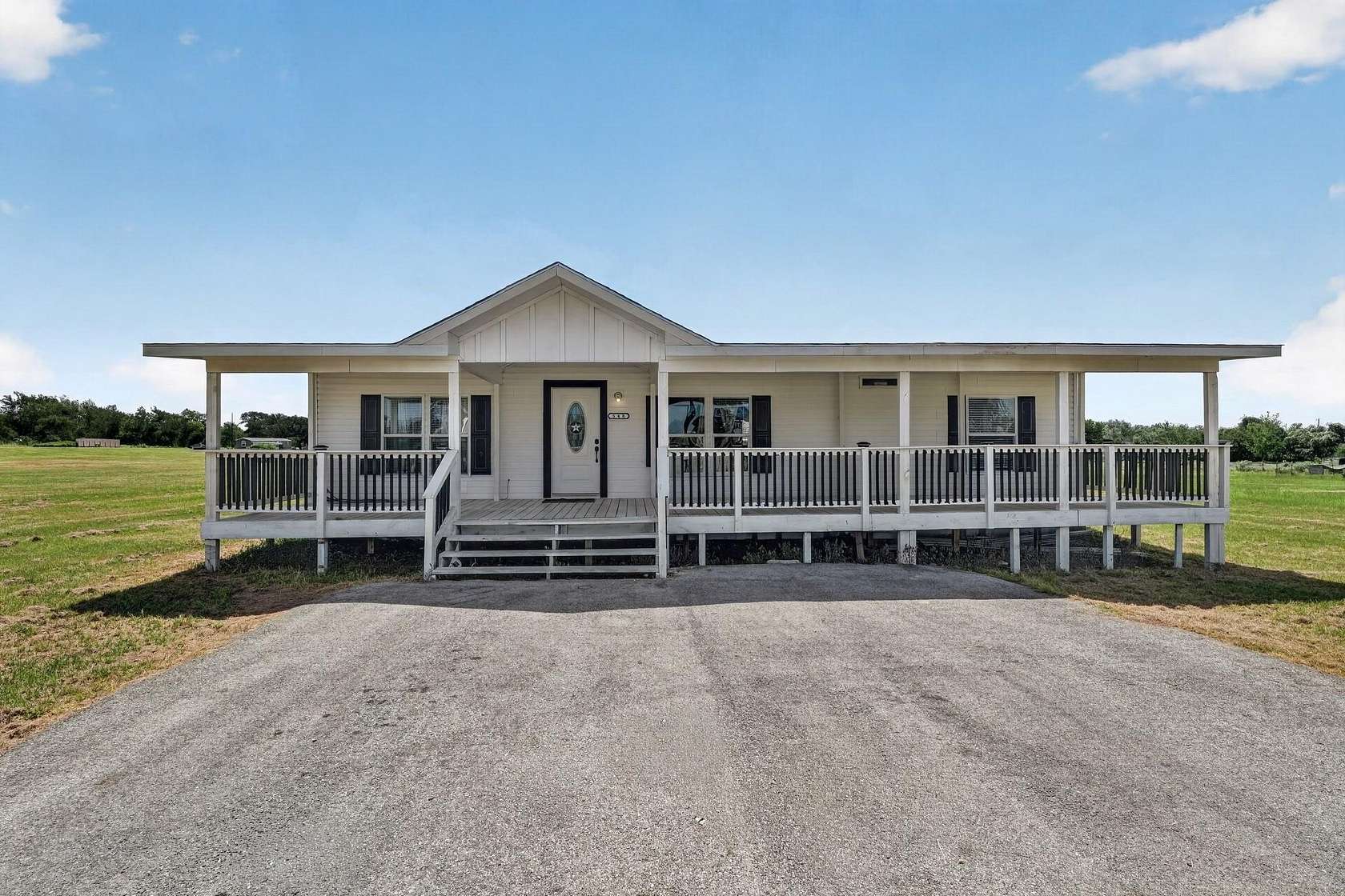 1.56 Acres of Land with Home for Sale in Dale, Texas