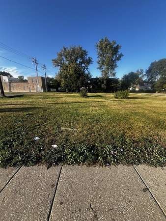 0.43 Acres of Land for Sale in Chicago, Illinois