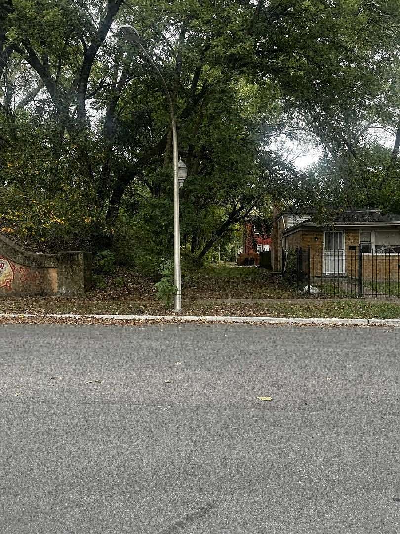 0.07 Acres of Residential Land for Sale in Chicago, Illinois