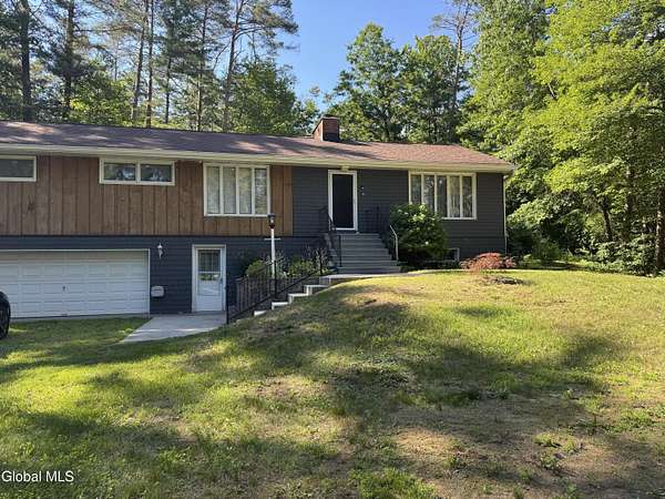 2.5 Acres of Land with Home for Lease in Saratoga Town, New York