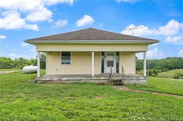 27.5 Acres of Agricultural Land with Home for Auction in Charlestown, Indiana