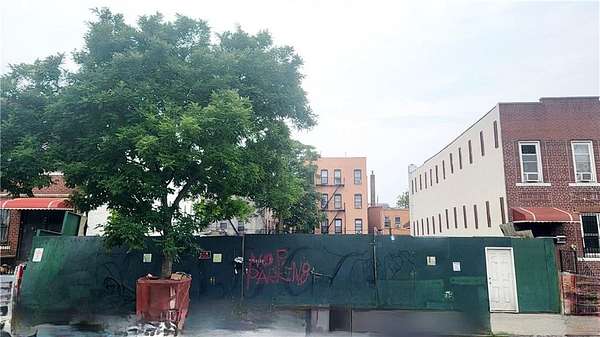 0.14 Acres of Residential Land for Sale in Brooklyn, New York