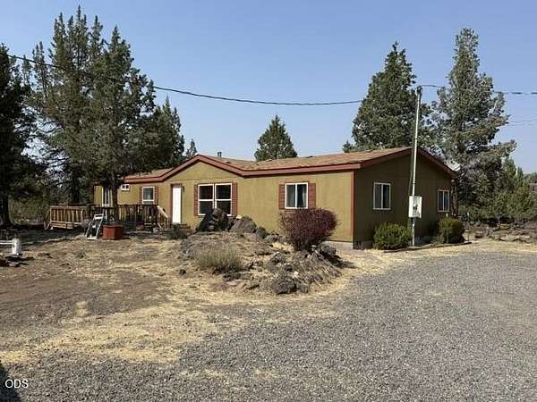5.38 Acres of Land with Home for Sale in Terrebonne, Oregon