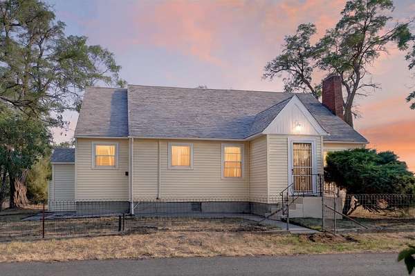 15 Acres of Improved Land for Sale in Medical Lake, Washington