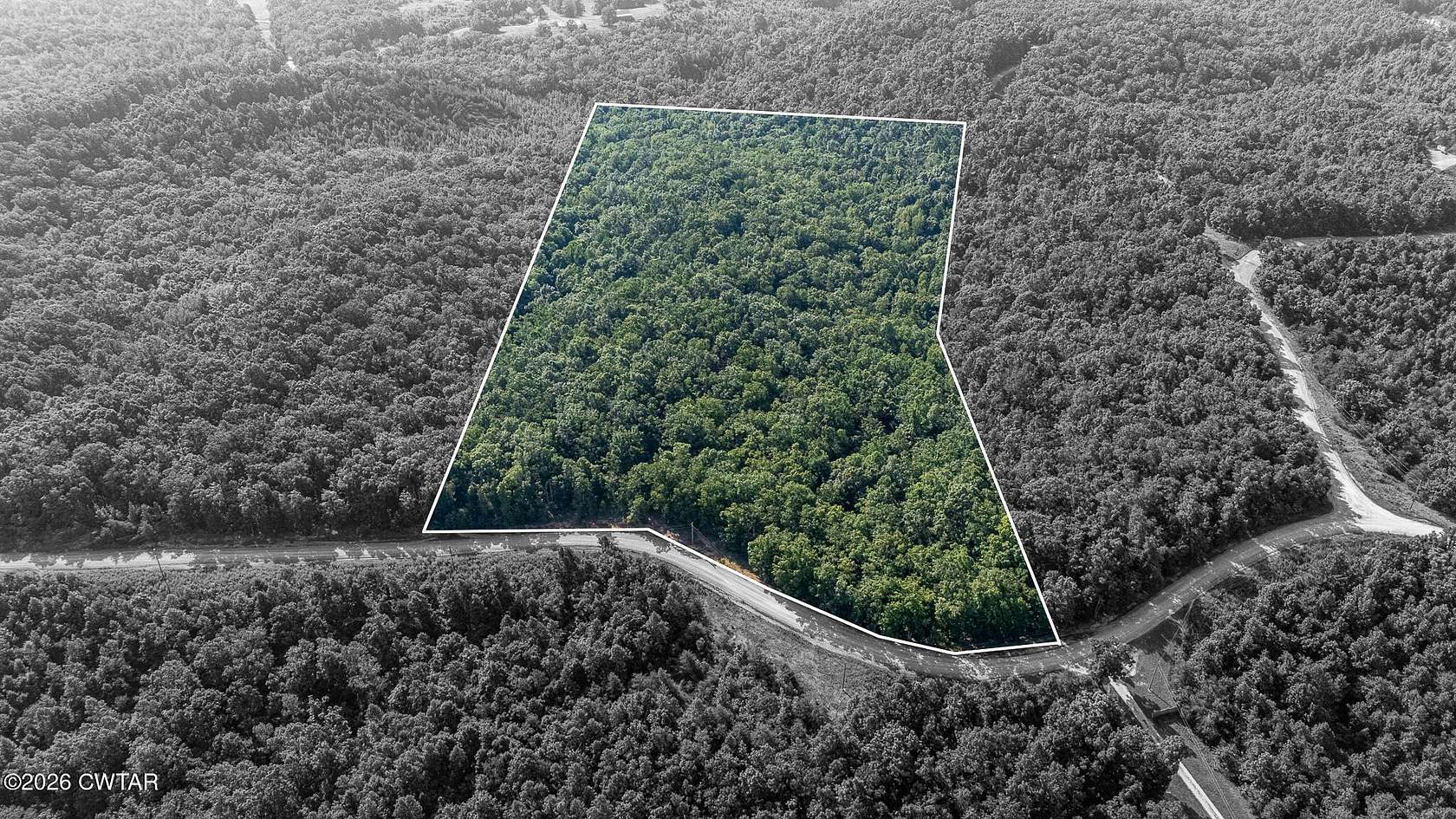 18.4 Acres of Land for Sale in Clifton, Tennessee