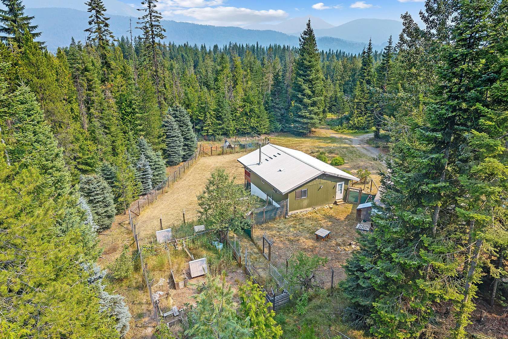 2.2 Acres of Land with Home for Sale in Metaline Falls, Washington