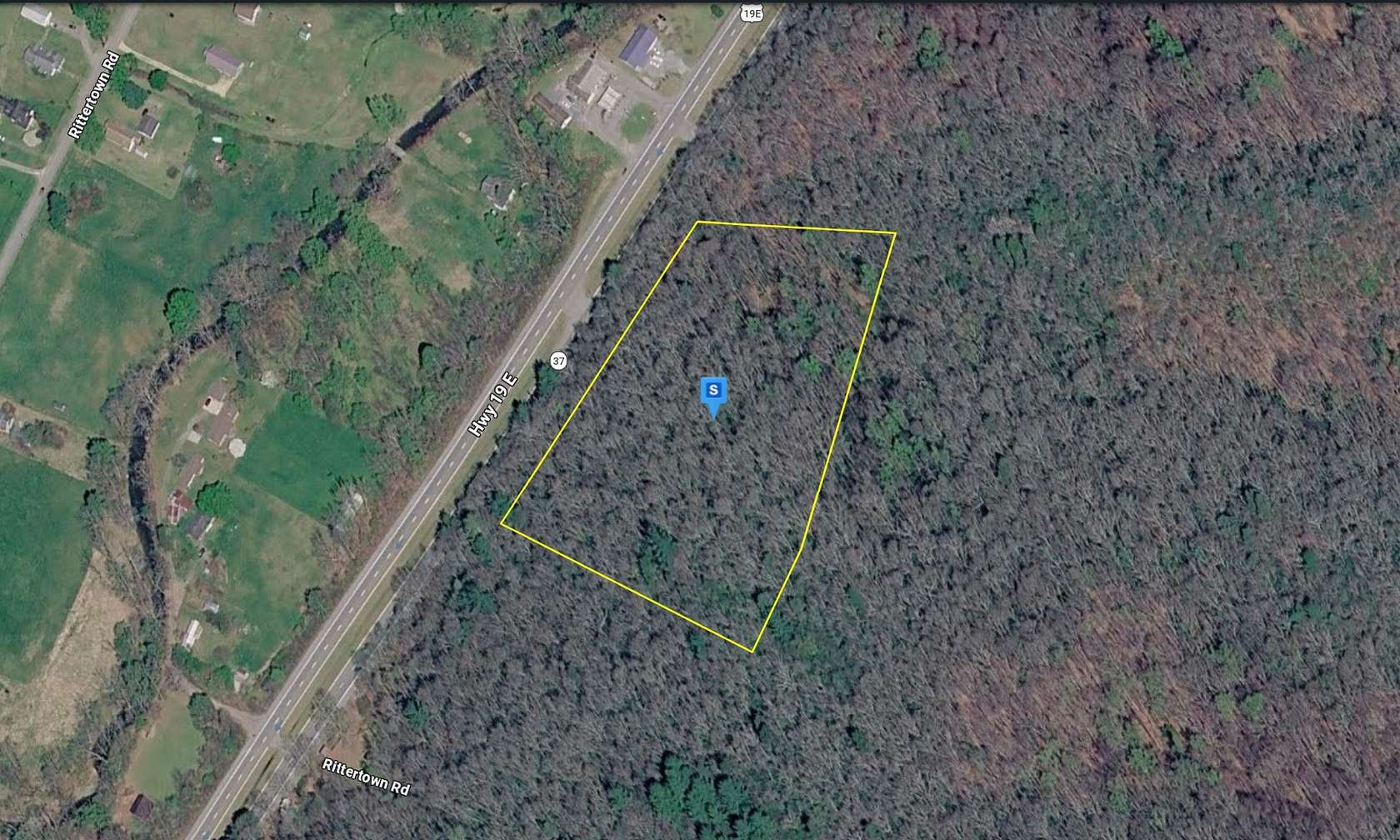 8 Acres of Residential Land for Sale in Hampton, Tennessee