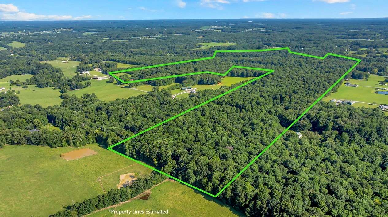 114 Acres of Recreational Land with Home for Sale in Cedar Hill, Tennessee