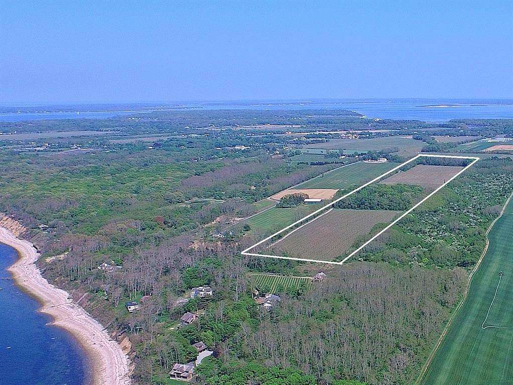 45 Acres of Agricultural & Residential Land for Sale in Peconic, New York