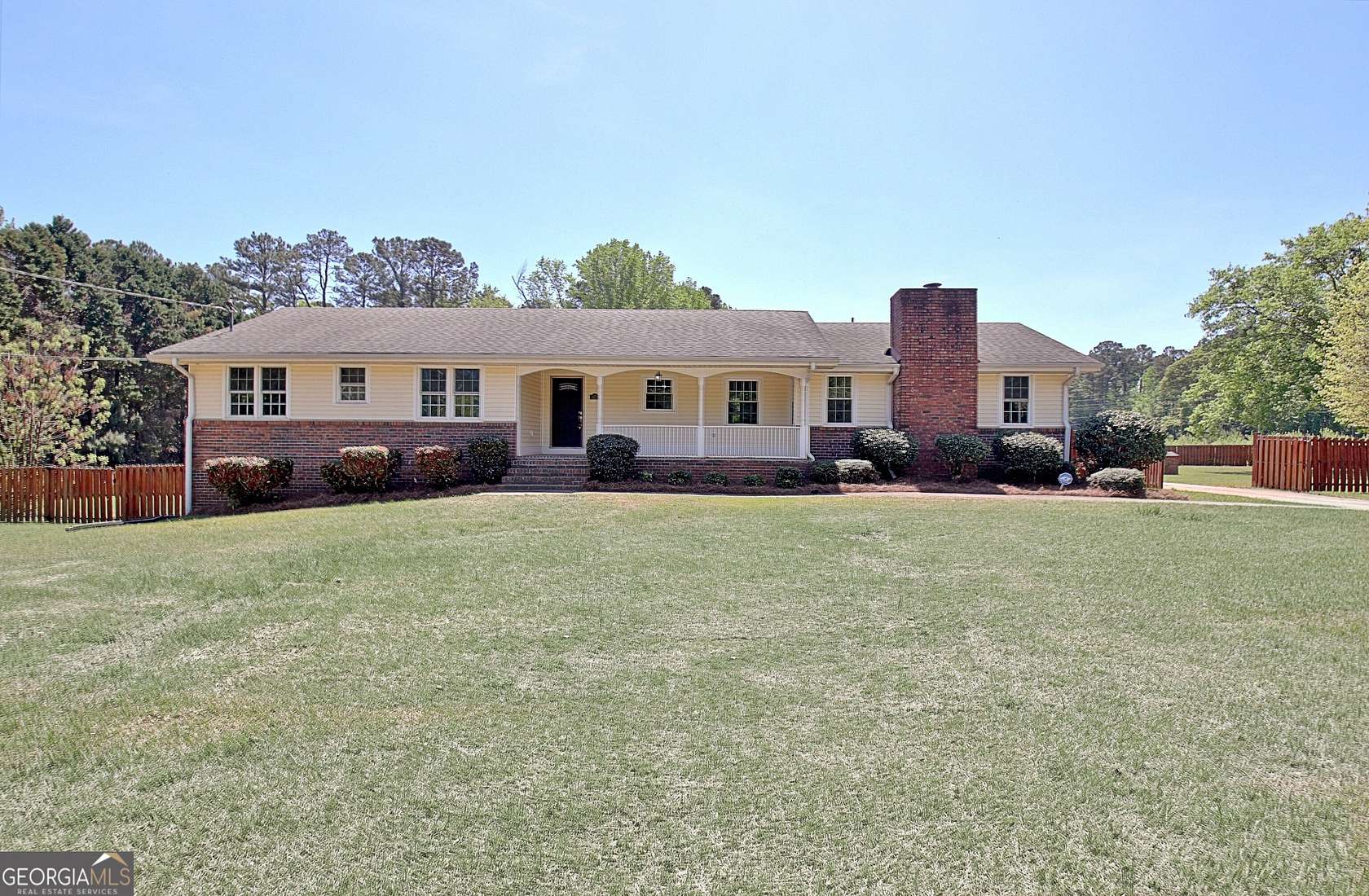 1.89 Acres of Land with Home for Sale in Fayetteville, Georgia