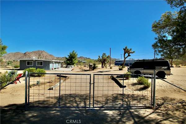 1.19 Acres of Land with Home for Sale in Joshua Tree, California