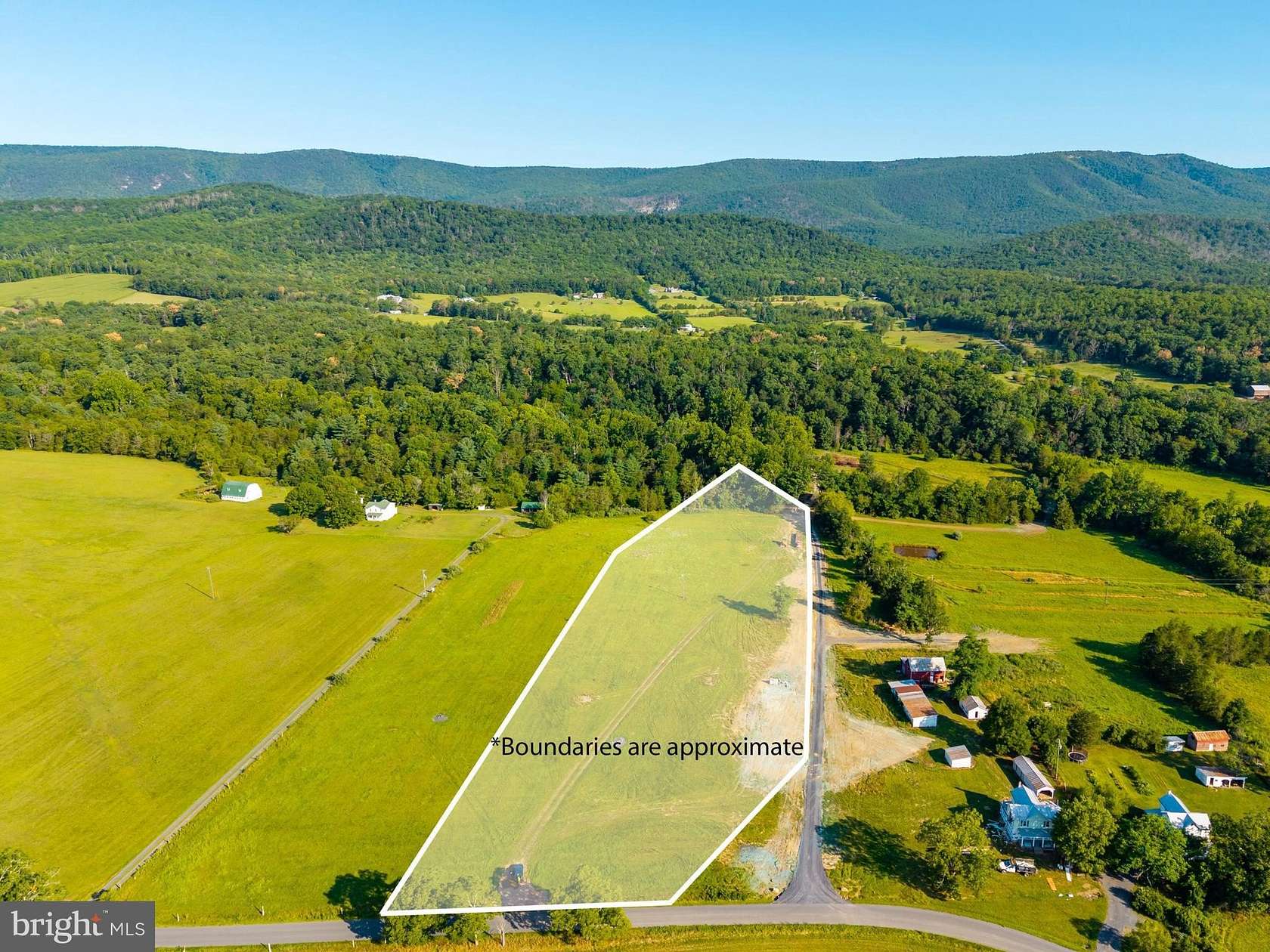 5 Acres of Residential Land for Sale in Edinburg, Virginia
