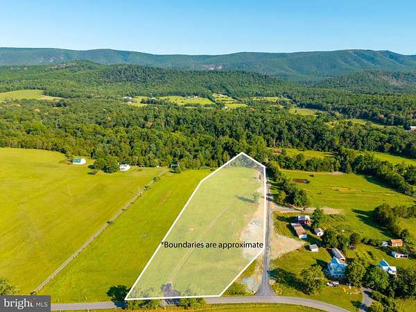 5 Acres of Residential Land for Sale in Edinburg, Virginia