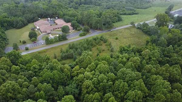 7 Acres of Land for Sale in Brookneal, Virginia