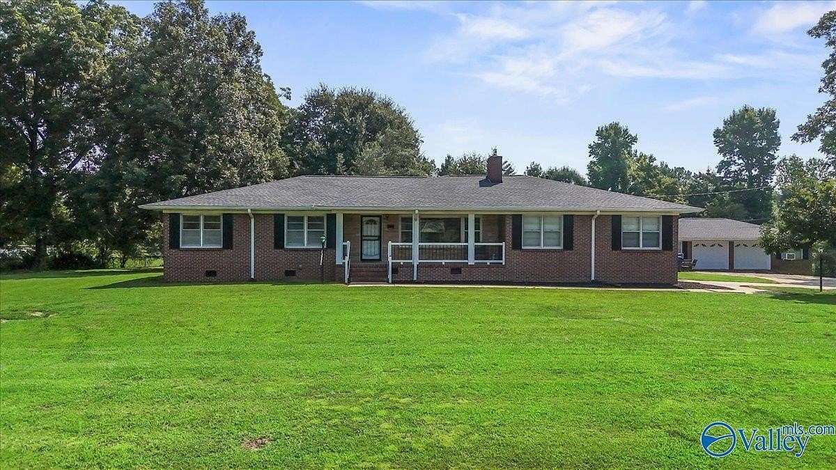 2 Acres of Land with Home for Sale in Boaz, Alabama