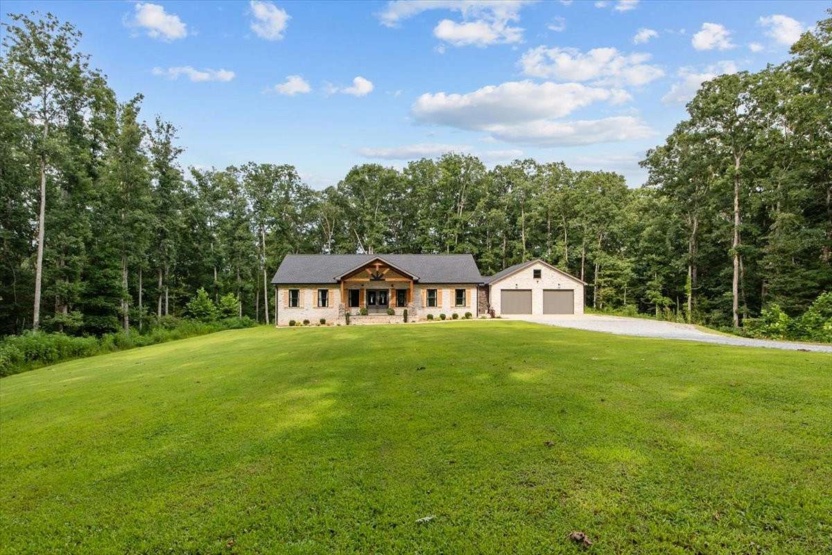 15 Acres of Land with Home for Sale in Waverly, Tennessee
