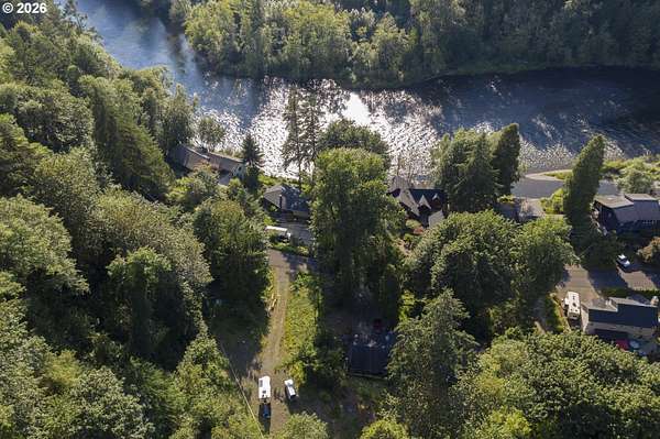 0.51 Acres of Residential Land for Sale in Vida, Oregon